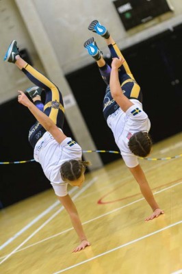 Flickor från Kämpinge gymnastikförening ger en uppvisning i hur hopprep kan hoppas när det är på elitnivå. FOTO: Andreas Svensson 